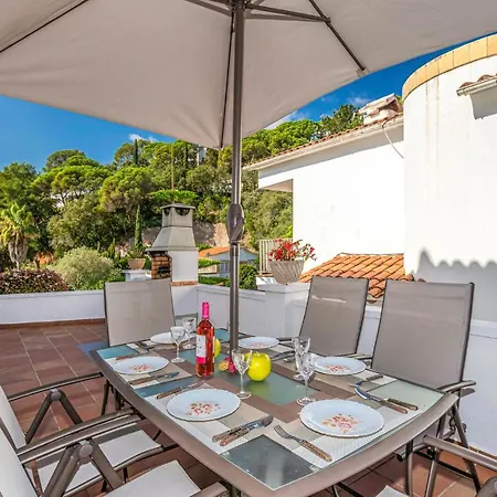 Beautiful In With 3 Bedrooms, Wifi And Outdoor Swimming Pool * Lloret de Mar